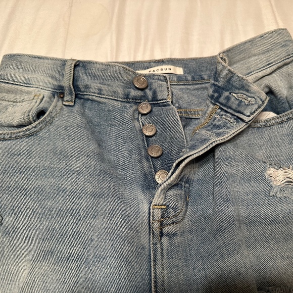 Jeans - Picture 2 of 5